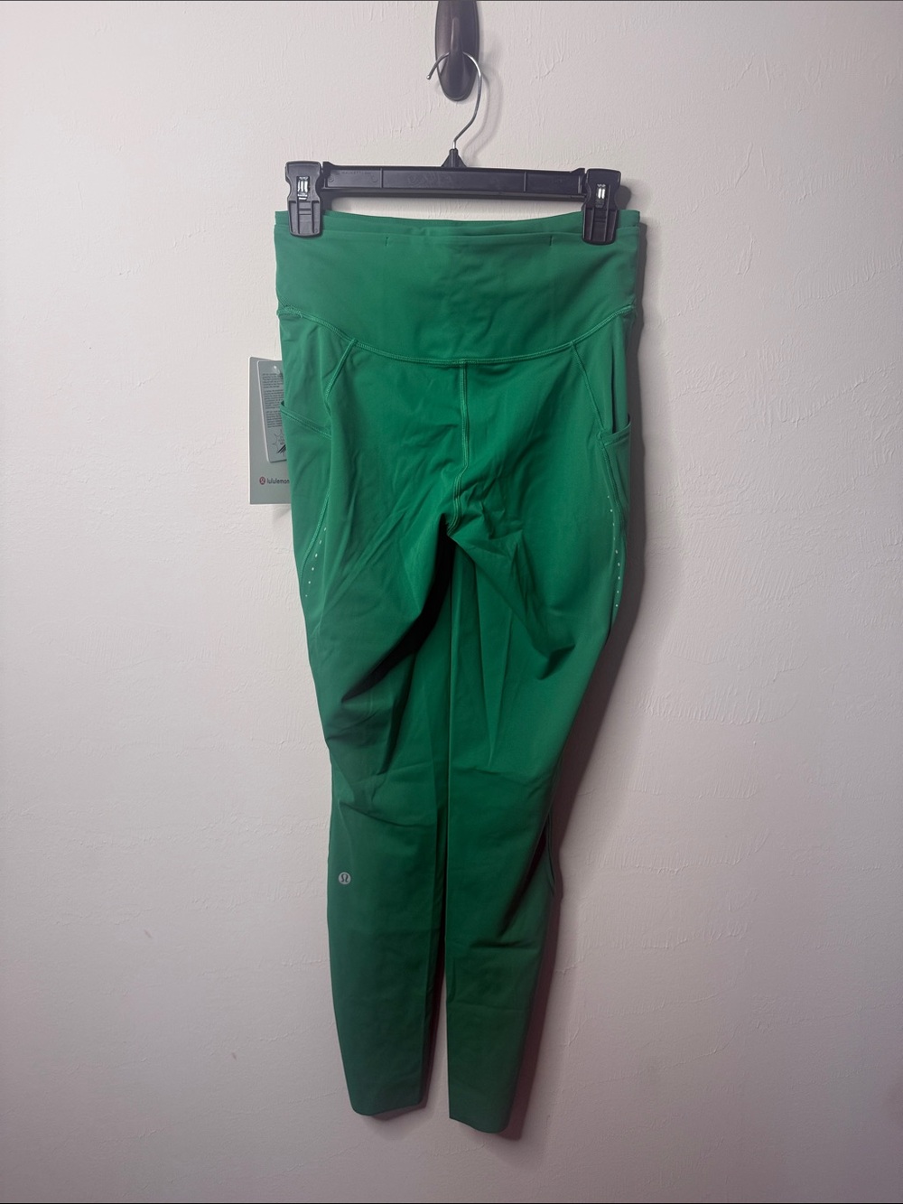 Lululemon Fast and Free HR Tight 28” *Pockets - Picture 2 of 6